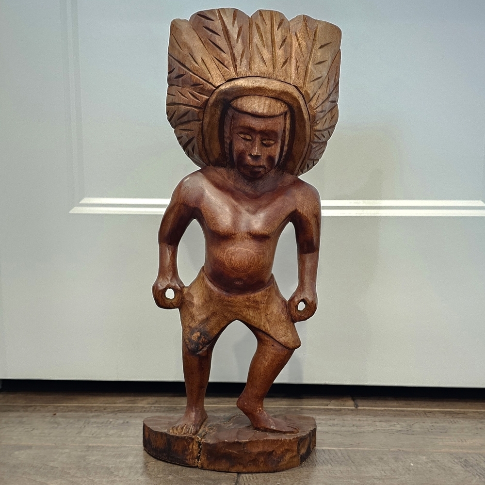 Beautiful Handcarved Wooden Native American Chief Sculpture